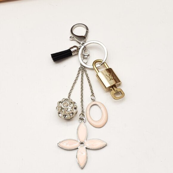 Authentic Louis Vuitton Lock & Key with unbranded Bagcharm, Keycharm, Keychain - Picture 3 of 9